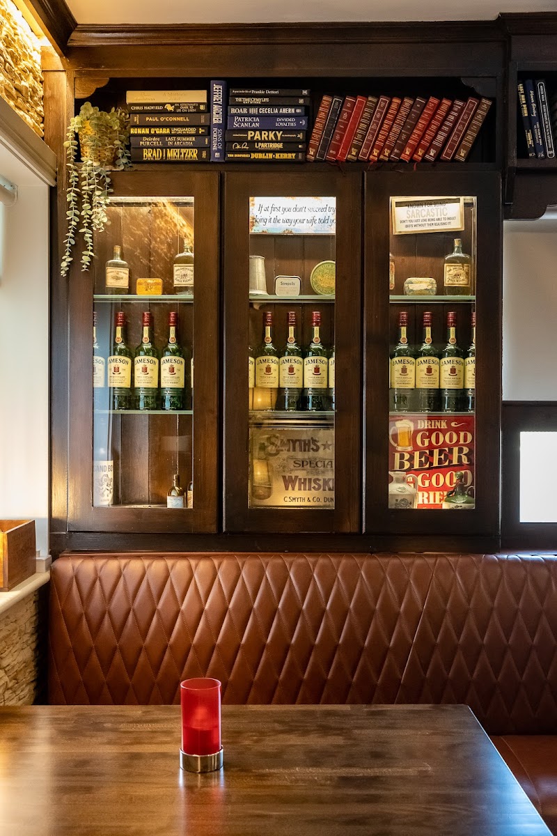 The Village Inn Bar & Restaurant